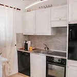 Residenza Miralago Apt- C27 By Interhome דירה